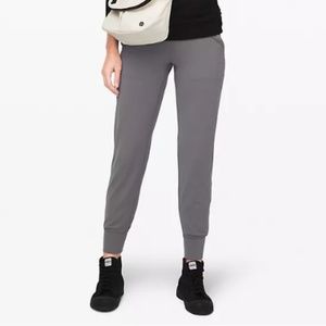Lululemon Align Jogger 28"- NWT
